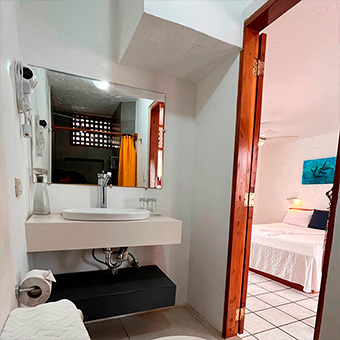 Baño de la habitación del Hotel Silberstein.